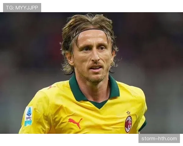 莫德里奇逆境成长:克罗地亚天才书写世界中场传奇 莫德里奇逆境成长:克罗地亚天才书写世界中场传奇